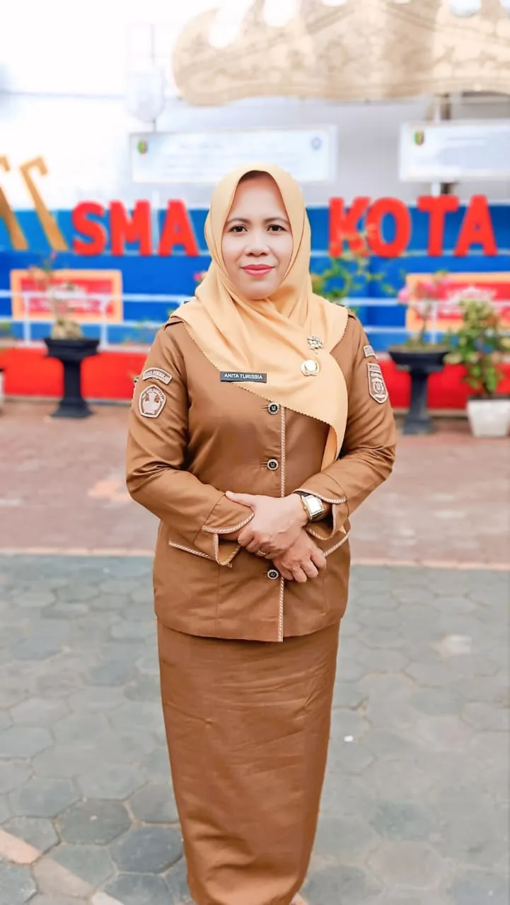 ANITA TURISSIA S.Pd
