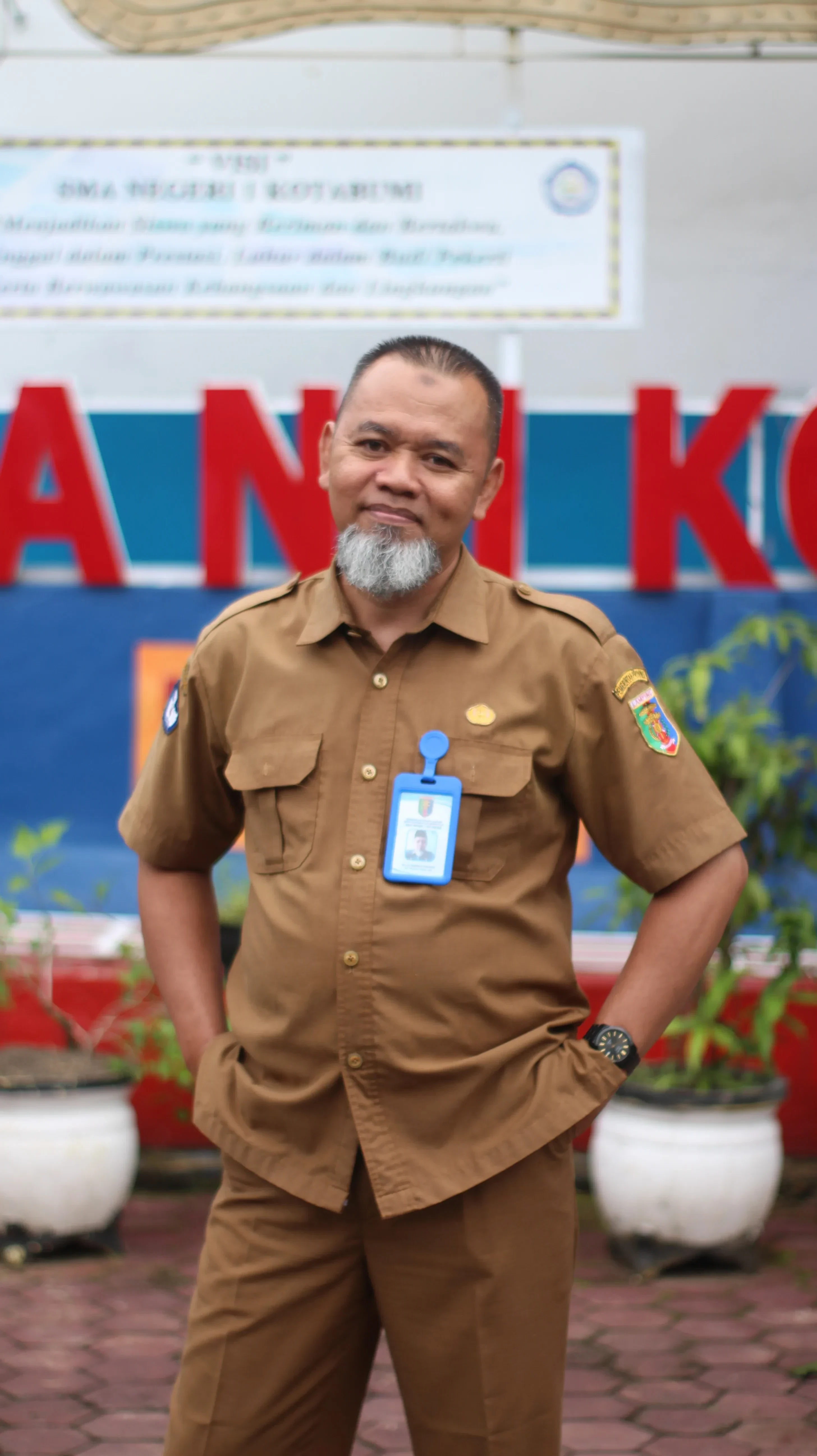 Drs SARIWAN PRAYOGO